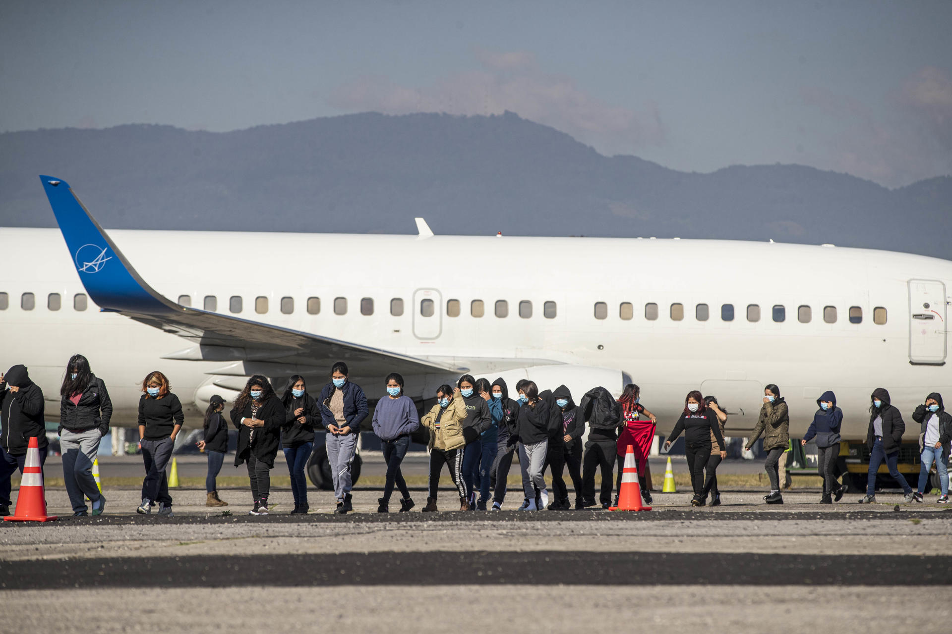 Ecuador no recibirá a deportados extranjeros tras el cese de vuelos de EE.UU. a Venezuela
