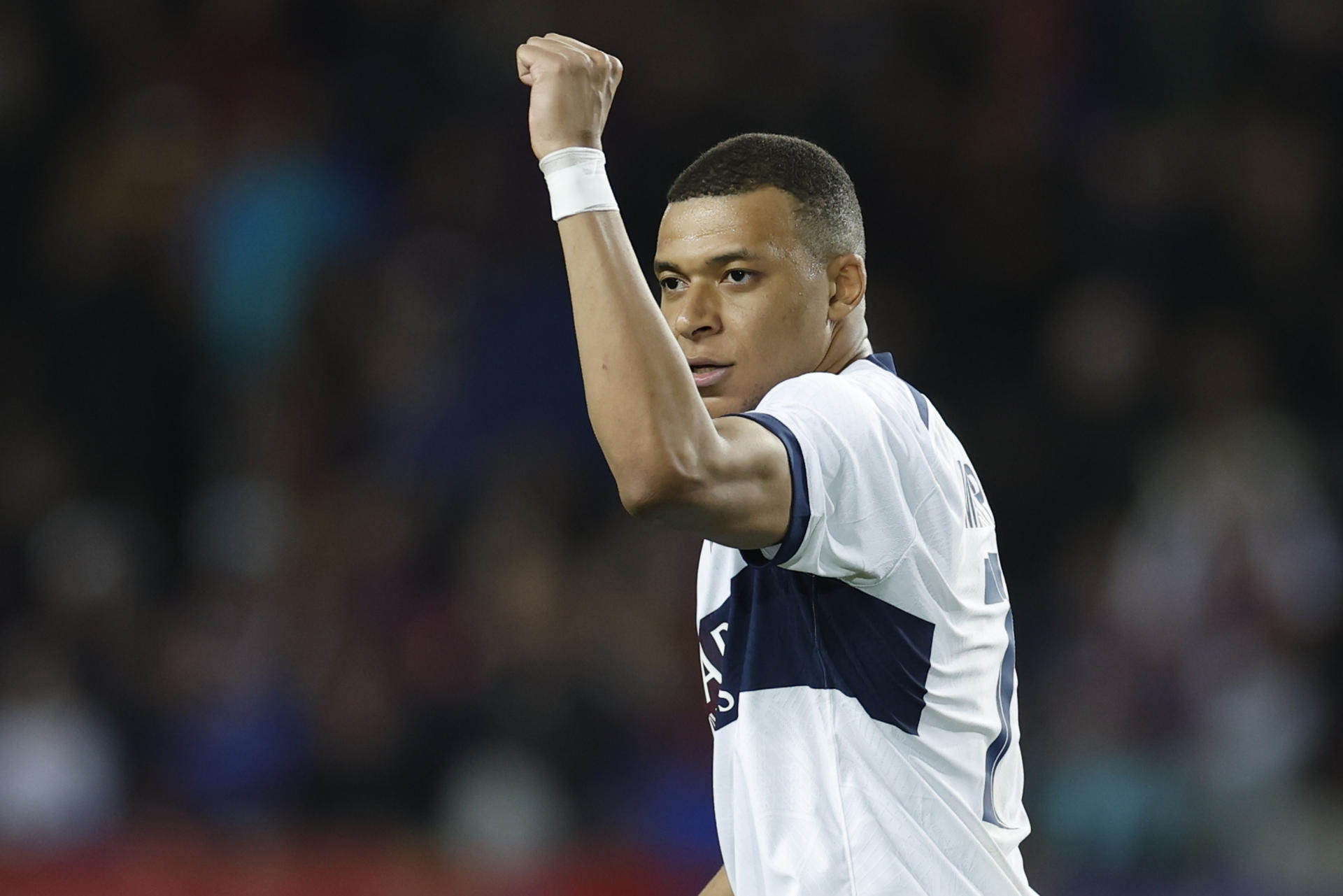 El Real Madrid anuncia el fichaje de Mbappé por cinco temporadas