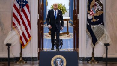 Un legislador demócrata de Texas es el primero del Congreso en pedir la salida de Biden
