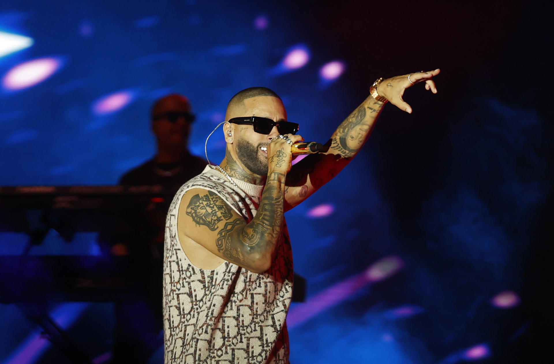 Nicky Jam publica su nuevo sencillo titulado "Insomnio"