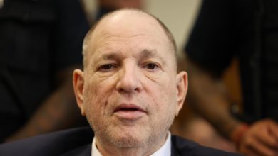 Weinstein seguirá en prisión en Nueva York hasta que finalice su nuevo proceso por abusos