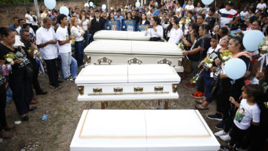 Sepultan a cuatro miembros de una misma familia salvadoreña asesinados en EE.UU.