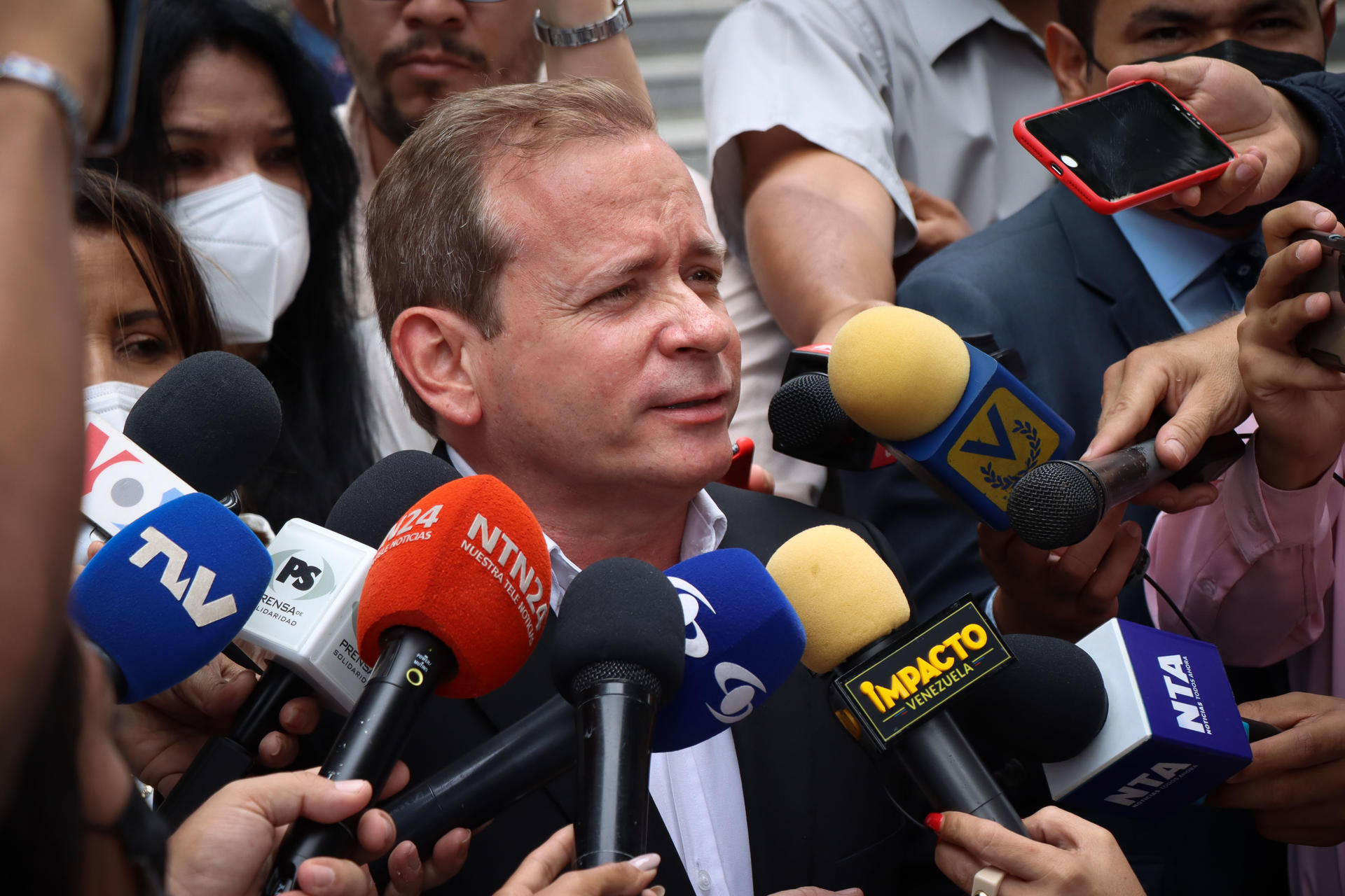 Antichavista Juan Pablo Guanipa dice estar resguardado tras "tercer intento de detención"