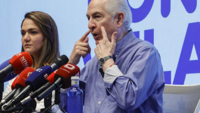 Ledezma dice Maduro es la "versión tropical de Hitler" y la oposición un gobierno legítimo