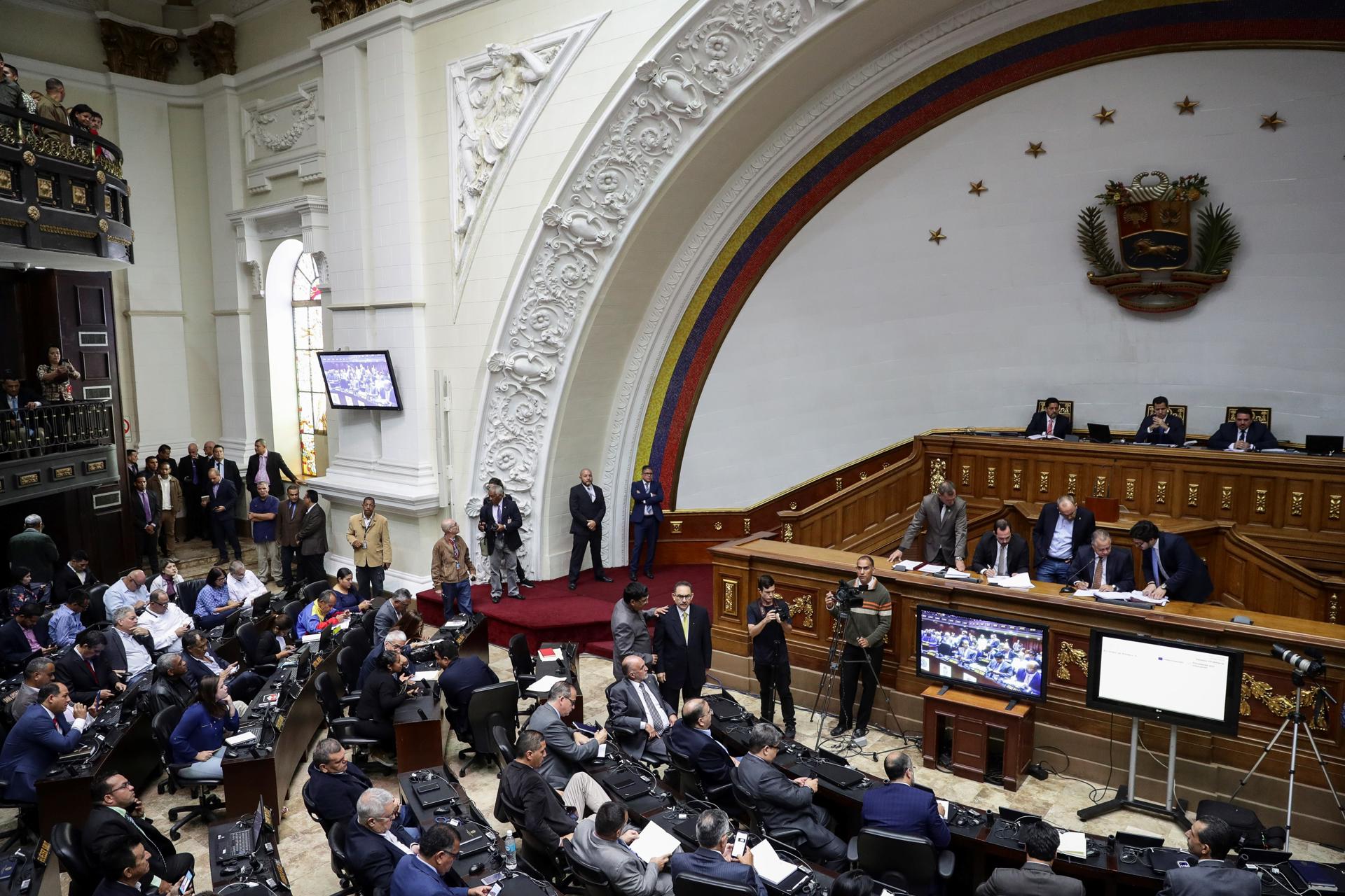El Parlamento de Venezuela instará al Gobierno a romper "todas las relaciones" con España