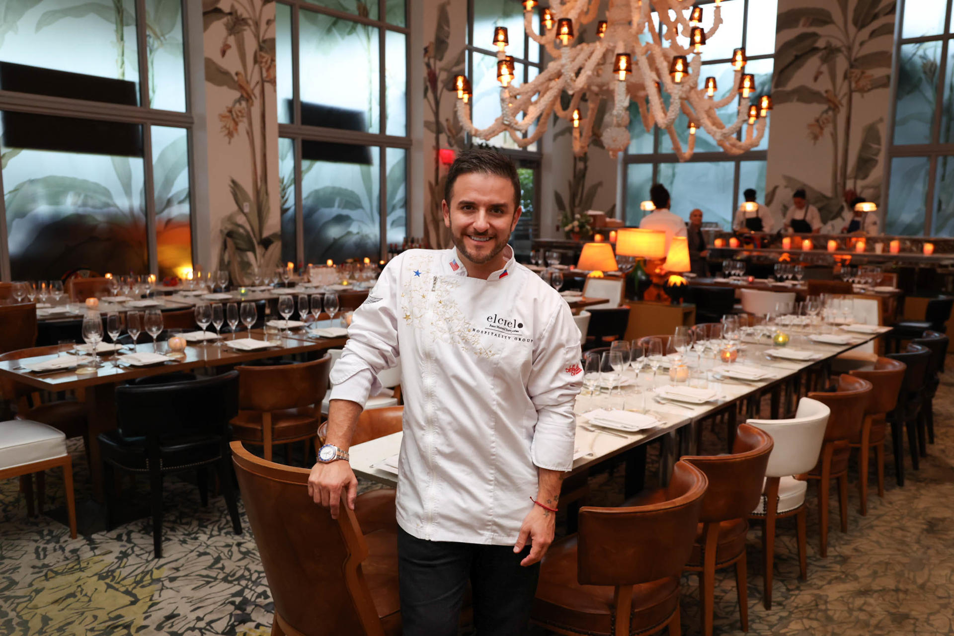 El chef Barrientos 'celebra' a Colombia con su nuevo restaurante Cartagena en Miami Beach