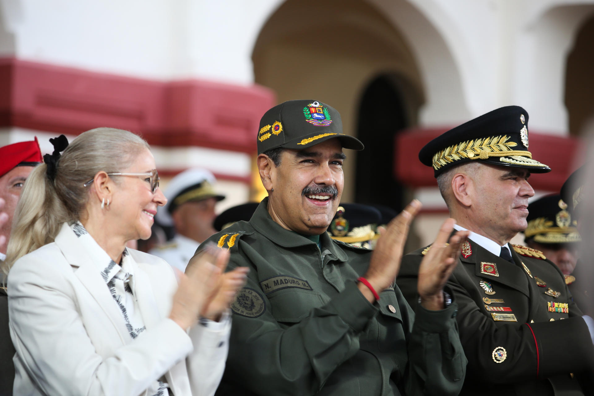 Maduro reafirma su intención de jurar como presidente reelecto el 10 de enero de 2025