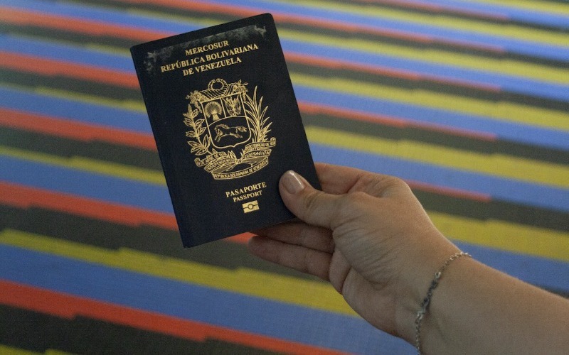 ALAV: Ciudadanos no tuvieron tiempo de adecuarse a la medida sobre los pasaportes vencidos