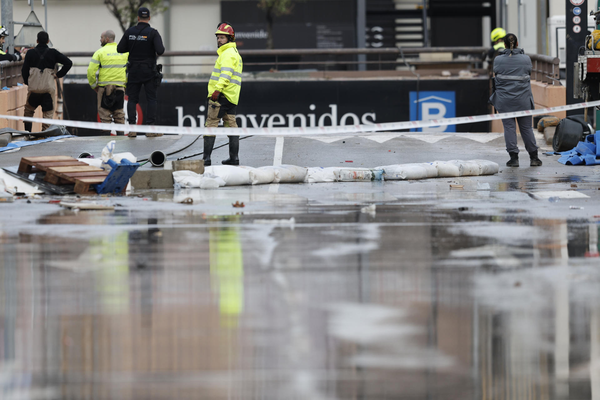 Las tormentas no cesan y España contiene el aliento al seguir la búsqueda de desaparecidos