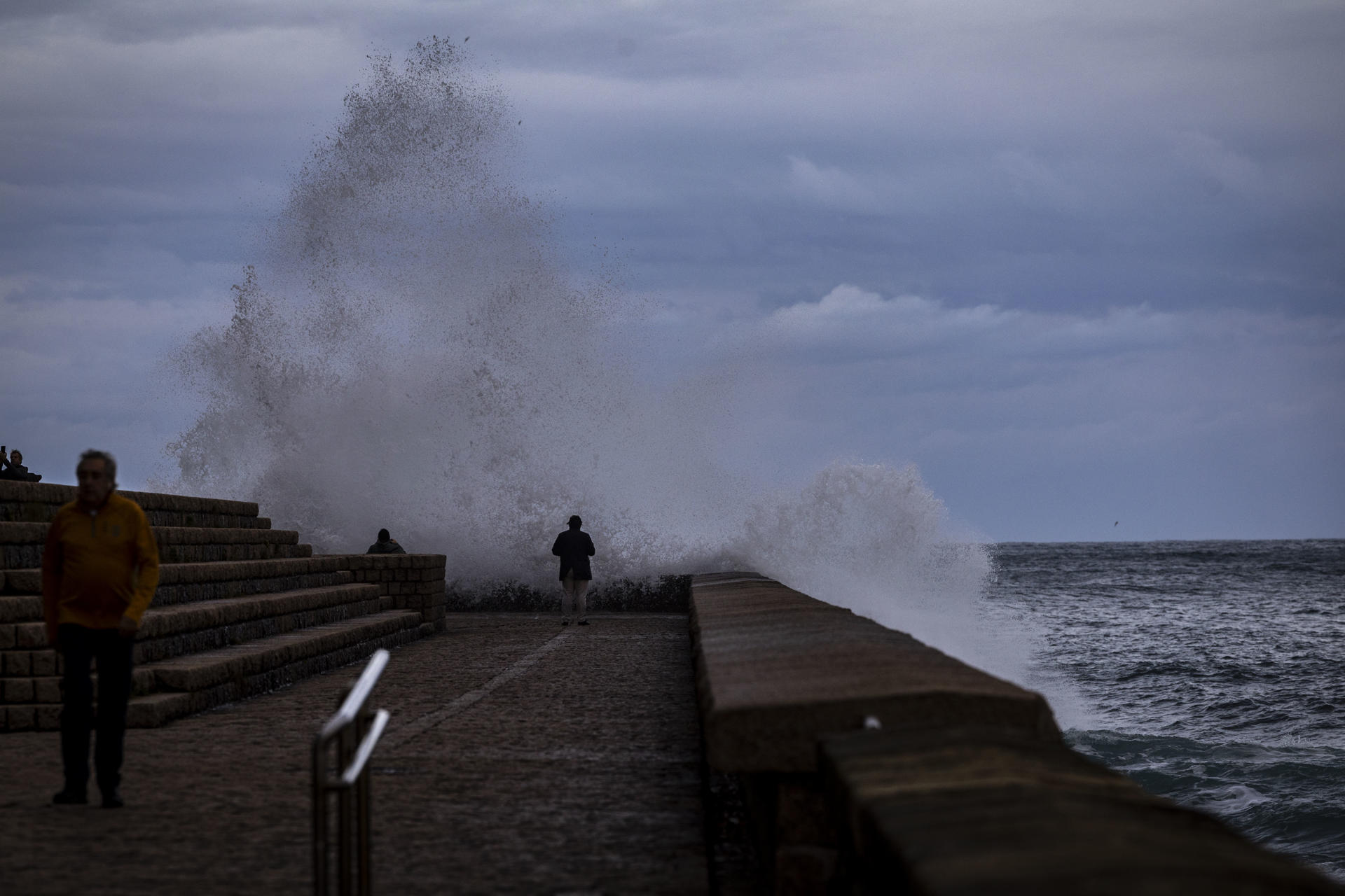Nieve, frío polar y fuertes vientos ponen en alerta a Europa