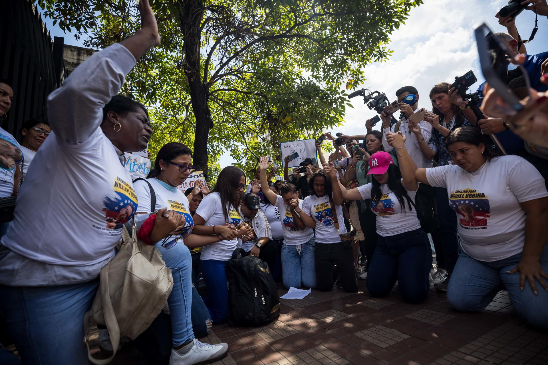 De la política a la prisión, la historia de decenas de venezolanos