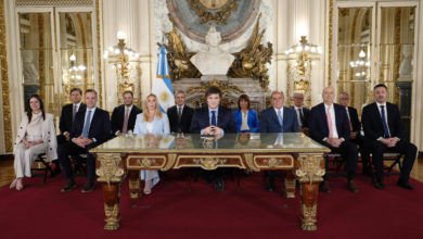 Milei anuncia que bajará un 90 % los impuestos y avanzará en el cierre del Banco Central