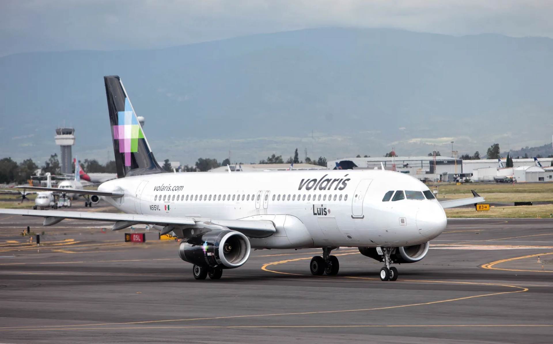 Un pasajero intenta apoderarse de avión y desviarlo de México a Estados Unidos (+VIDEO)