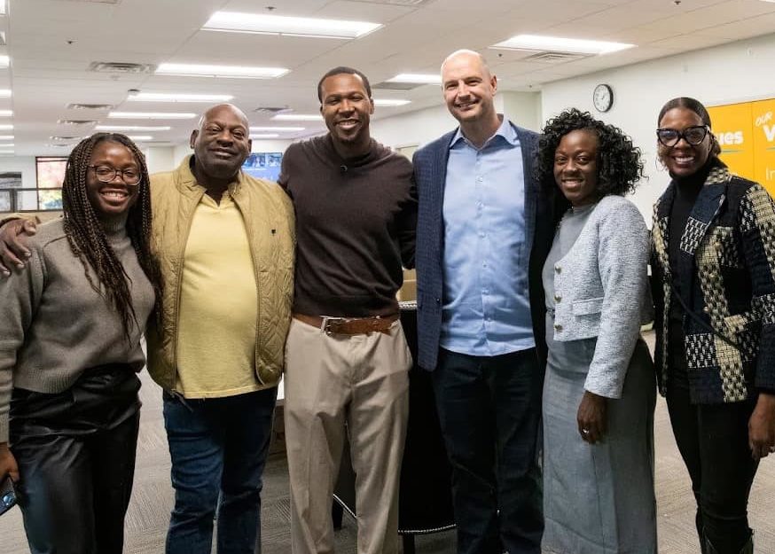 Utah Black Chamber se une con Green Day Movers para ayudar a las víctimas de los incendios de California