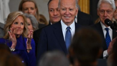 Biden perdona a miembros de su familia minutos antes de dejar el poder