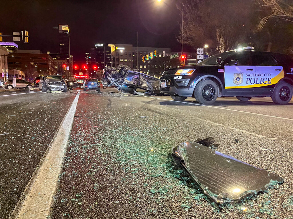Policía de Salt Lake advierte sobre los peligros de conducir bajo los efectos del alcohol, luego de accidente de 4 vehículos