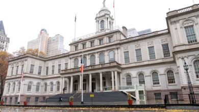 Familias inmigrantes sacan a los niños de las escuelas de Nueva York por miedo a redadas
