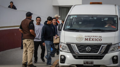 Demandan al Gobierno Trump para detener las "expulsiones aceleradas" de inmigrantes