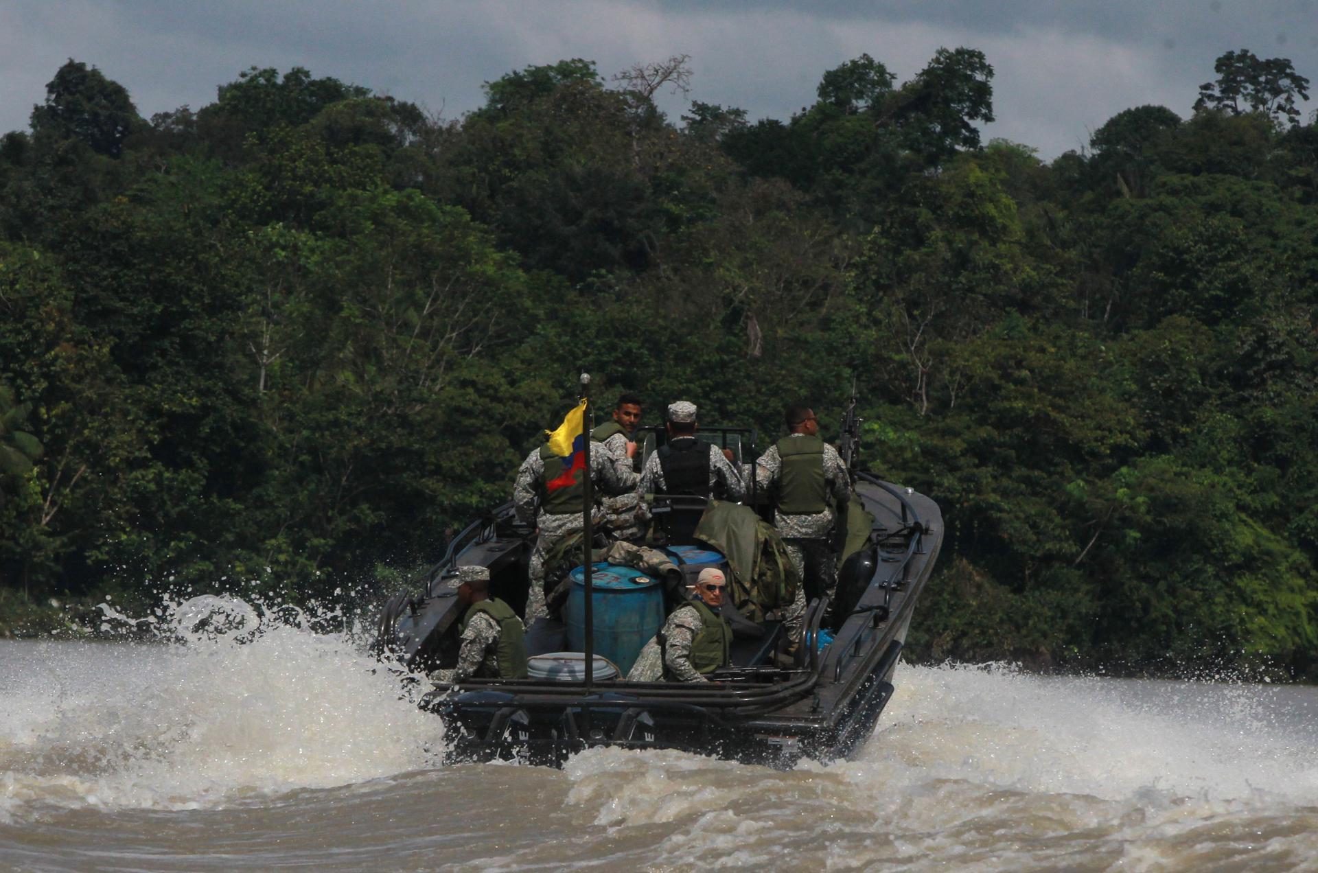 Incautan 2,9 toneladas de marihuana y 500 kilos de cocaína en el Pacífico colombiano