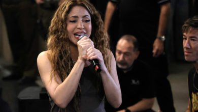 Shakira llega a Argentina luego de cancelar sus conciertos en Chile