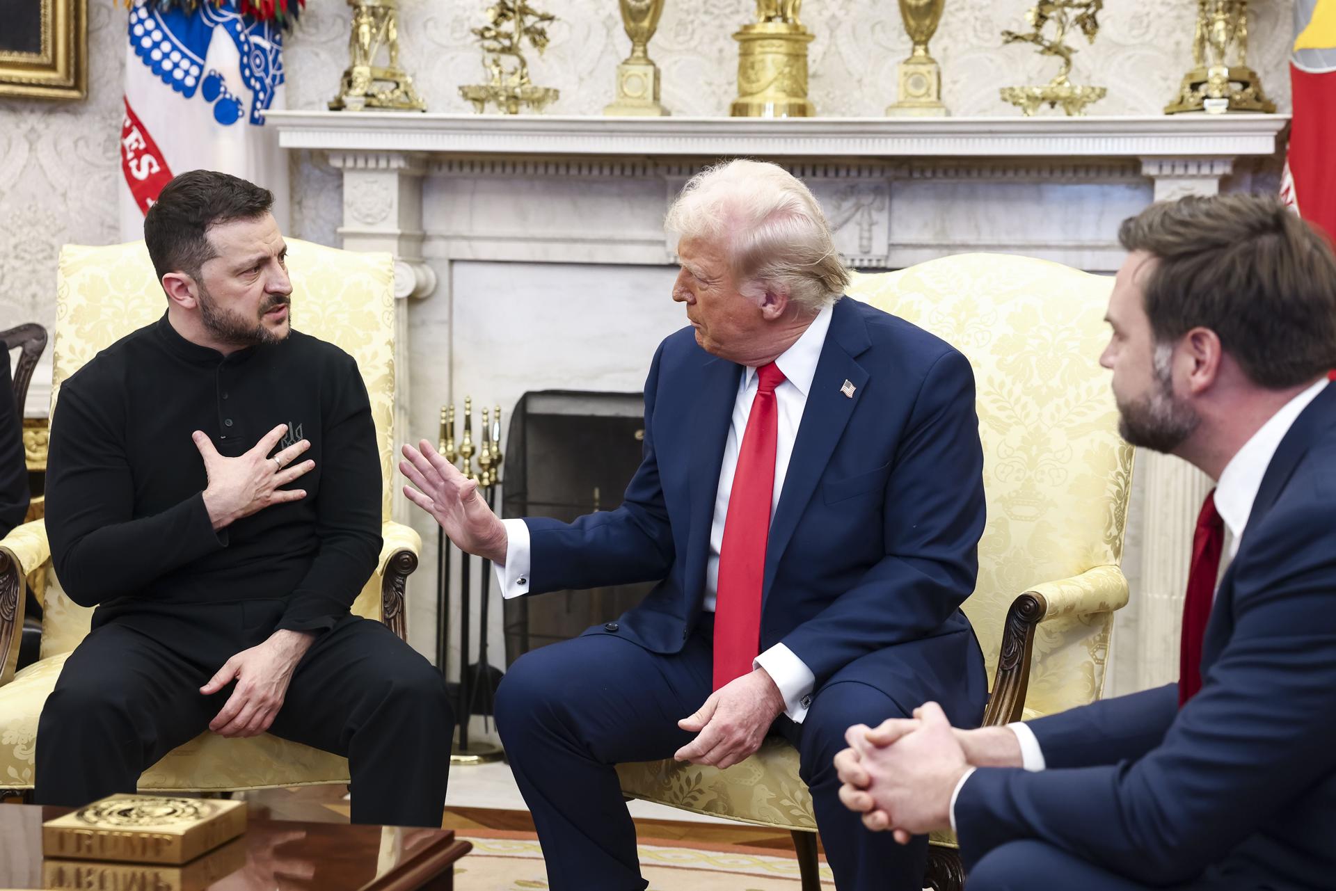 Trump dice que, para volver al diálogo, Zelenski debe hablar de paz sin atacar a Putin