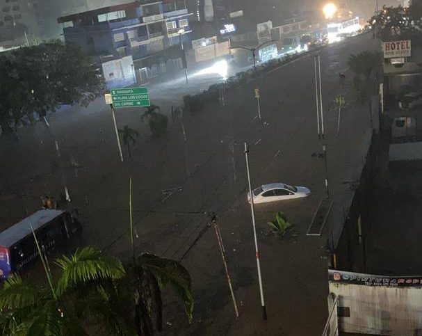 Lluvias en La Guaira: Inundaciones y temor a 25 años del deslave (+VIDEO)