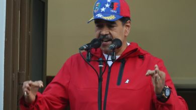 Maduro ordena incrementar los vuelos de retorno a Venezuela de migrantes detenidos en EE.UU.