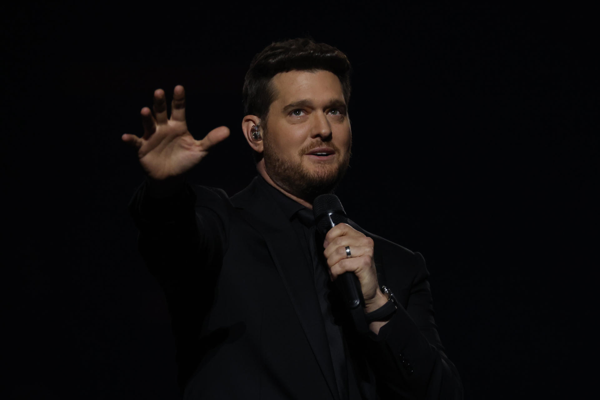 El cantante canadiense Michael Bublé dice que su país "no está en venta"