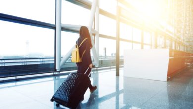 Posible prohibición de viajes: Recomiendan a cubanos y venezolanos no salir de EE.UU.