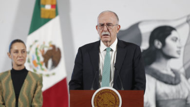 México busca diálogo con EE.UU. para evitar el arancel "sin razón" del 21 % al tomate