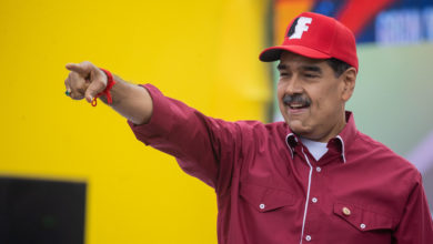 El chavismo pide mantener la unidad al conmemorar 33 años del fallido golpe de Estado