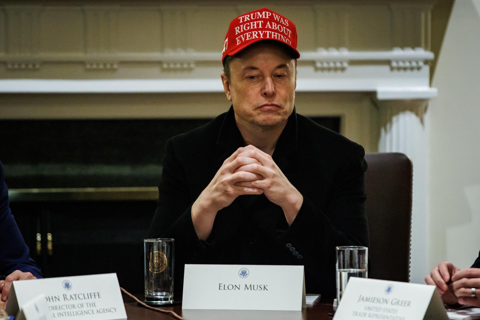 Elon Musk recupera el trono como la persona más rica del mundo en la Lista Forbes 2025