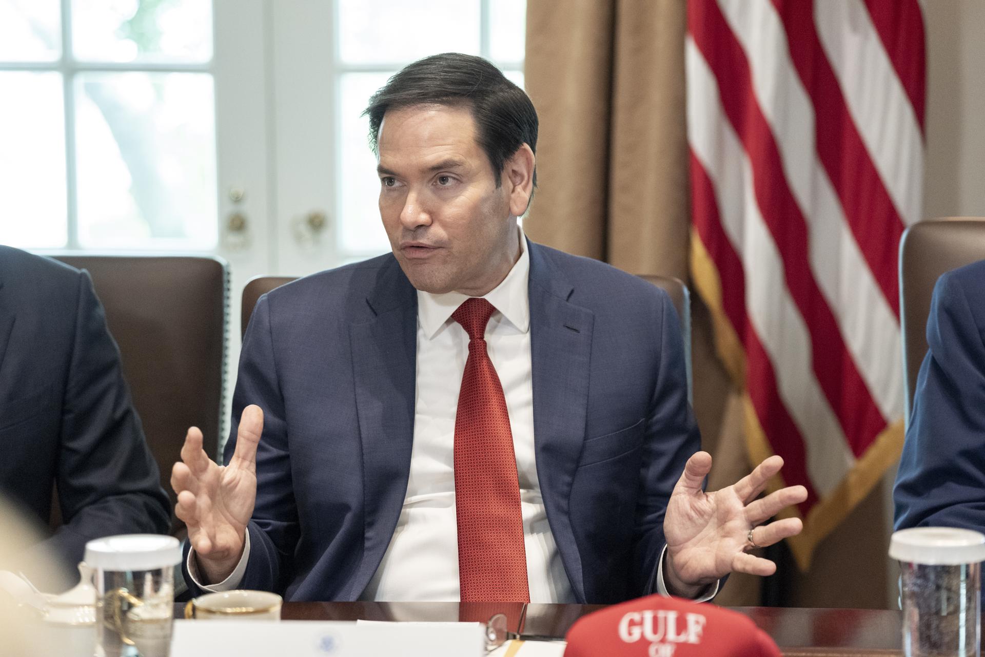 Marco Rubio dice que los venezolanos que perderán su amparo migratorio pueden pedir asilo