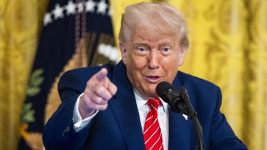 Trump ordena incrementar hasta 20.000 el número de agentes encargados de deportaciones