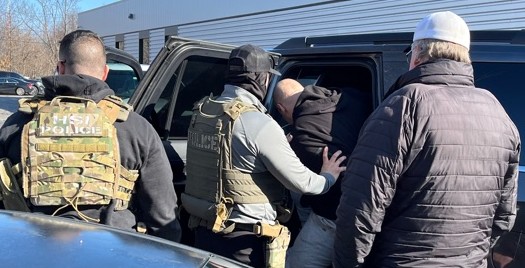 Posible negligencia médica en la muerte de dos migrantes detenidos en EE.UU., según expertos