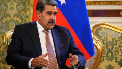Maduro repudia la decisión de retirar la protección legal a miles de venezolanos en EE.UU.