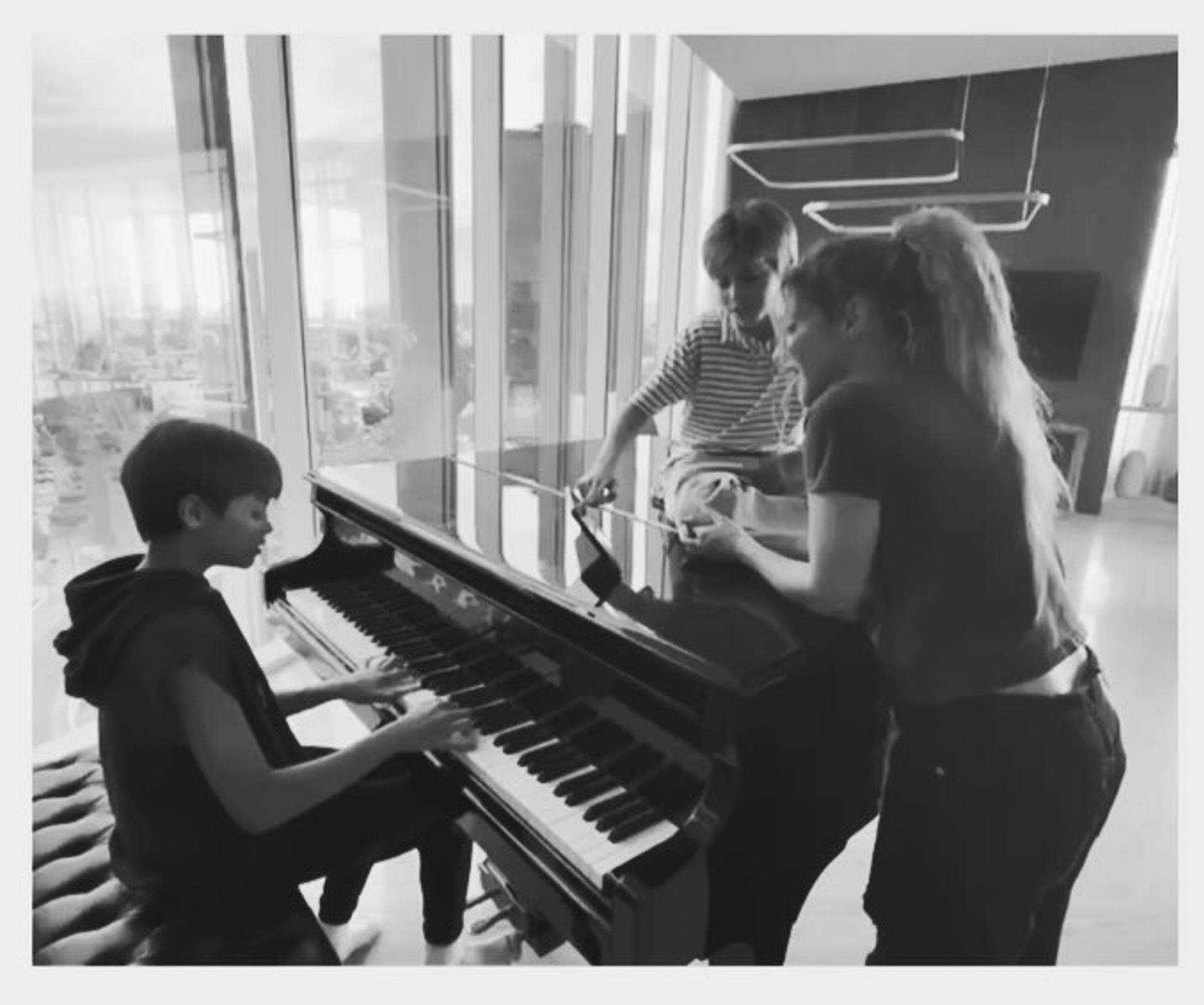 Los hijos de Shakira y Piqué debutan en la música con el tema 'The One'