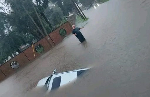 Buenos Aires bajo el agua: Más de 1.000 evacuados y alerta roja por lluvias extremas
