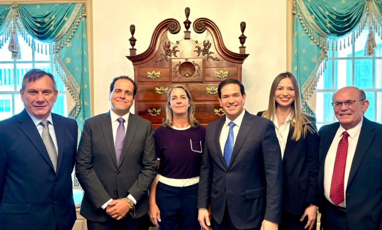 Líderes venezolanos refugiados en embajada argentina hablarán hoy en Washington sobre su rescate y lucha democrática