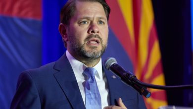 Senador latino presenta un plan de reforma migratoria centrado en la seguridad fronteriza