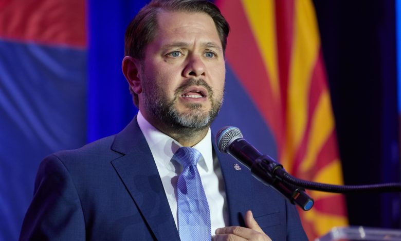 Senador latino presenta un plan de reforma migratoria centrado en la seguridad fronteriza