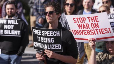 Un juez impide al Gobierno de Trump revocar las visas de los estudiantes internacionales