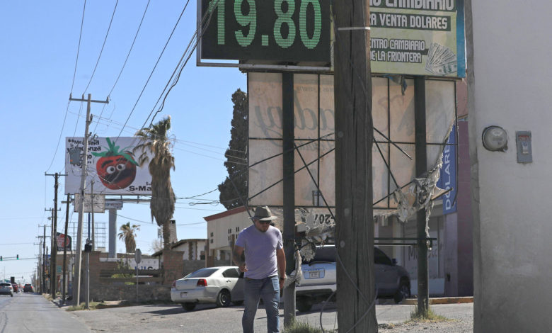 Impuestos a las remesas en EE.UU., otra posible arma contra la inmigración y Latinoamérica