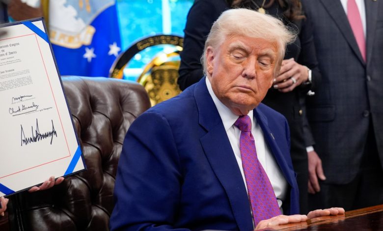 Trump quiere datos de indocumentados que solicitaron ayuda durante pandemia en California
