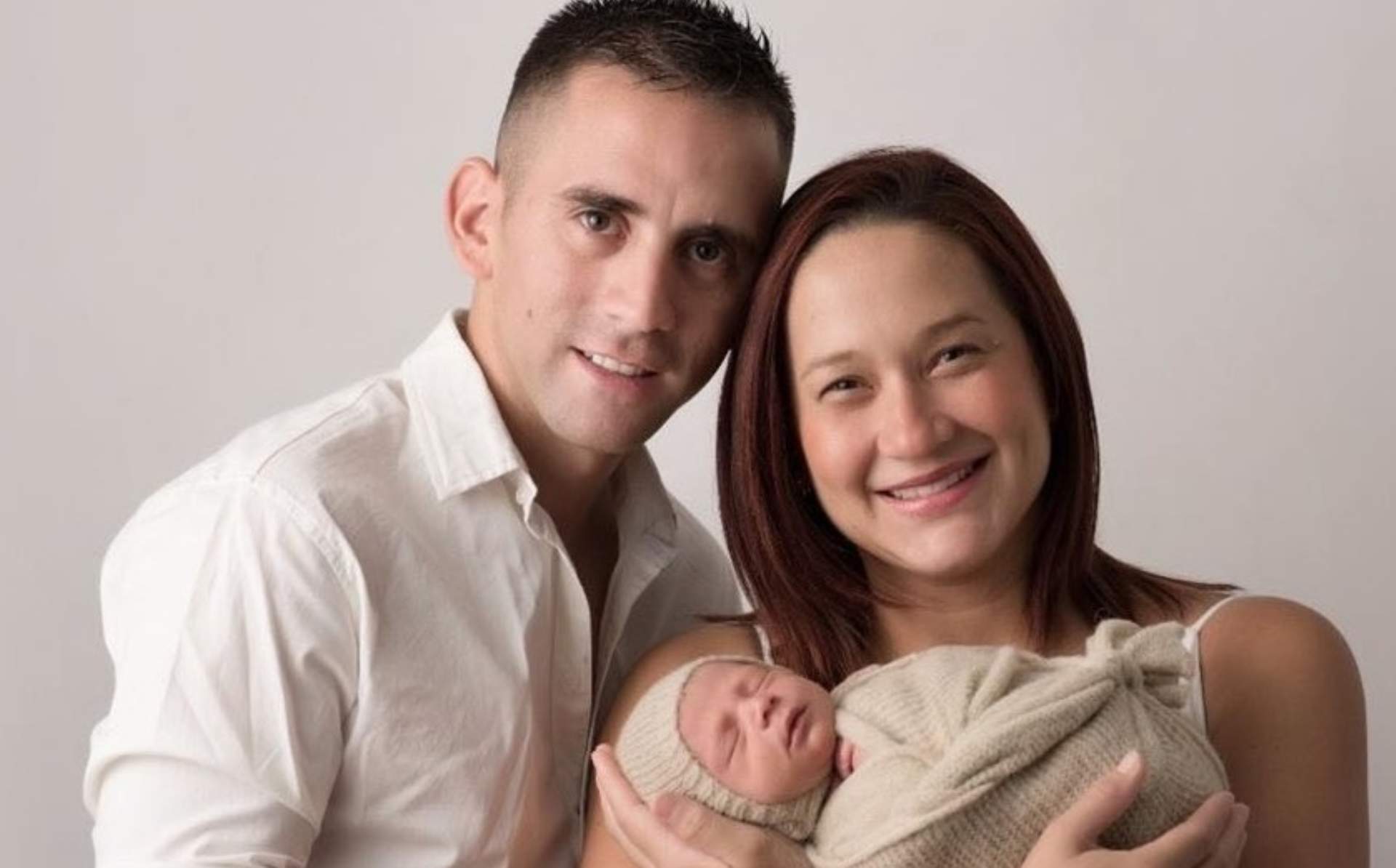 ¡Fuga en silencio! La pareja y el hijo del gendarme argentino preso en Venezuela llegaron a Buenos Aires