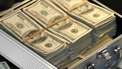 Acusados ​​de ejecutar un esquema de fraude con cheques por más de 3,1 millones de dólares dirigido al Tesoro de EE. UU. y a otros.