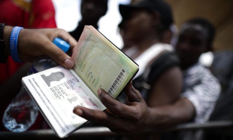 Imputan cargos a miembros de red colombiana que falsificaba datos para visados de EE.UU.