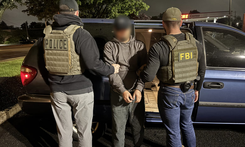 ICE arresta a un ciudadano ruso como fugitivo extranjero sospechoso de ser miembro de Al-Qaeda