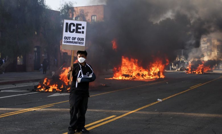 Al menos cinco taxis autónomos fueron quemados en Los Ángeles, tras manifestaciones pacíficas