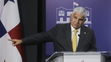Panamá plantea a Colombia analizar el impacto ecológico de la migración en el Darién
